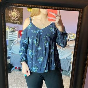 American Eagle long sleeve tee